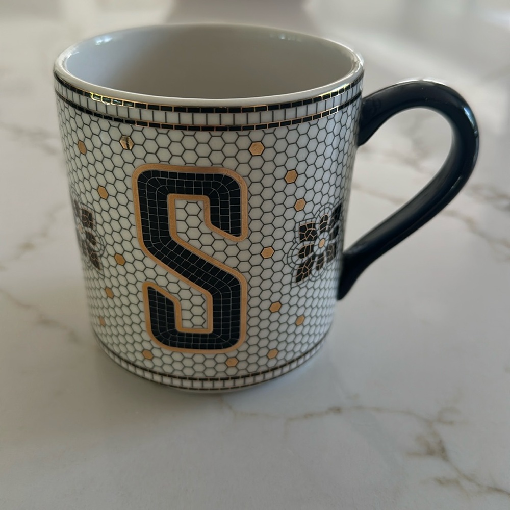 🆕 Anthropologie- Coffee Mug Letter “S”